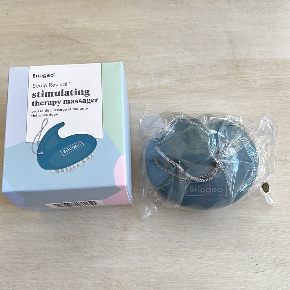 Briogeo Scalp Revival stimulating therapy massager brand new in box - Picture 8 of 8